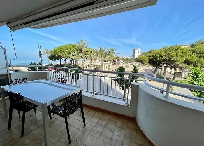 For A Stay Santillana Plaza