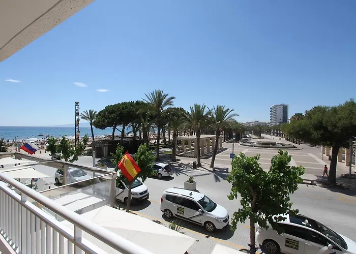 For A Stay Santillana Plaza
